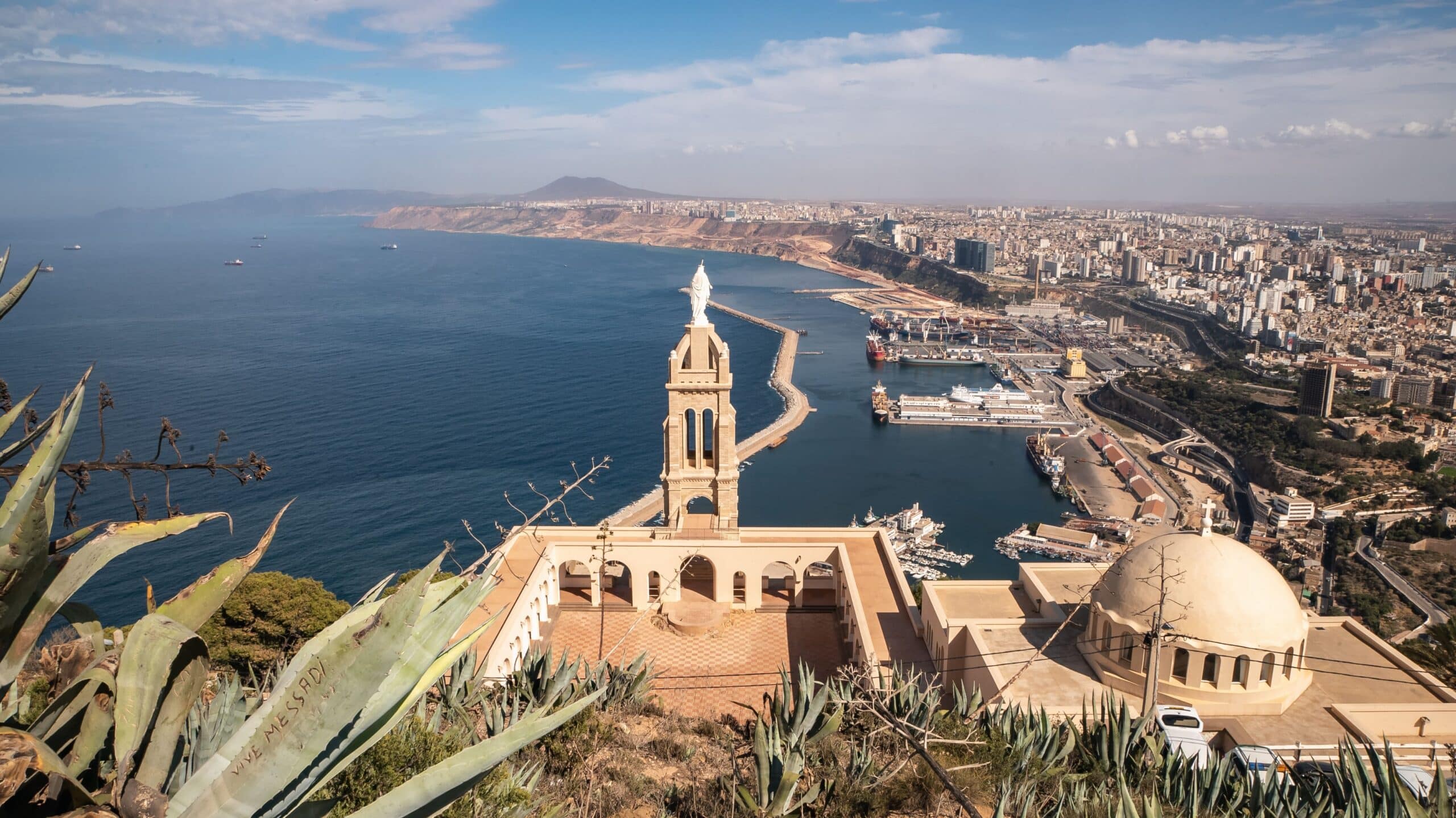 Almería to Oran ferry crossings: Cheap tickets, Booking, schedule and prices 7 Barcelona to Oran ferry - Almeria Oran ferry